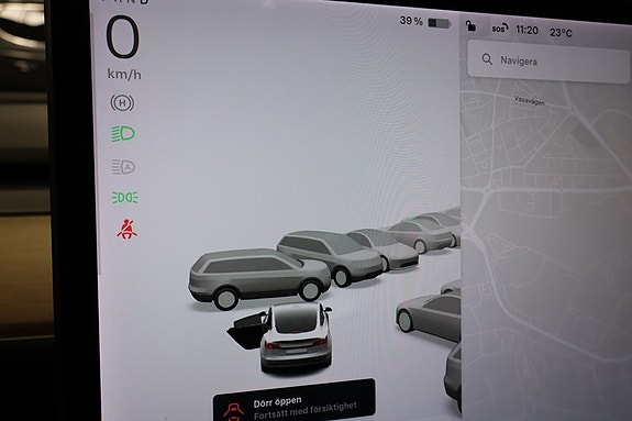 Tesla Model 3 23 of 25