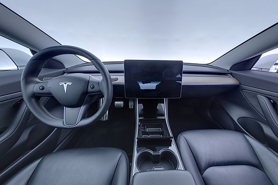 Tesla Model 3 8 of 25