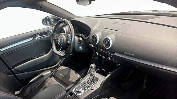 Audi A3 4 of 13