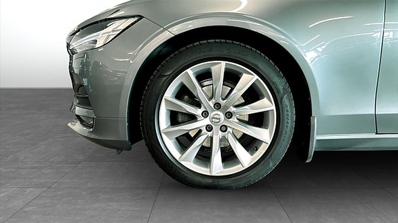 Volvo V90 6 of 21