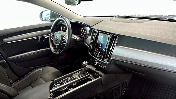 Volvo V90 11 of 21