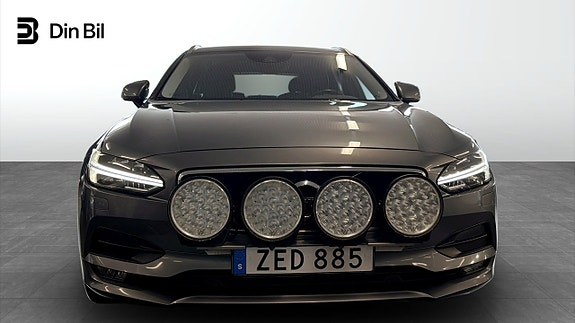 Volvo V90 4 of 21