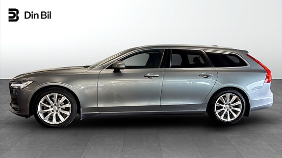 Volvo V90 2 of 21