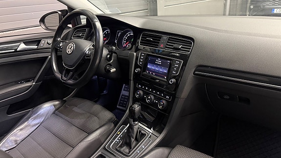 Volkswagen Golf I 19 of 27