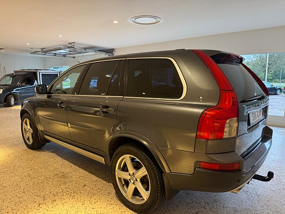 Volvo XC90 4 of 8