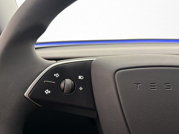 Tesla Model 3 25 of 30
