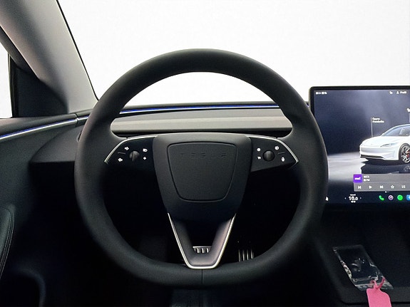 Tesla Model 3 14 of 30