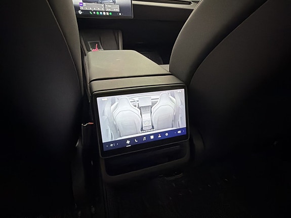 Tesla Model 3 13 of 30