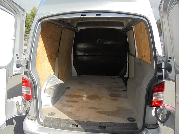 Volkswagen Transporter 10 of 13
