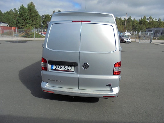 Volkswagen Transporter 11 of 13