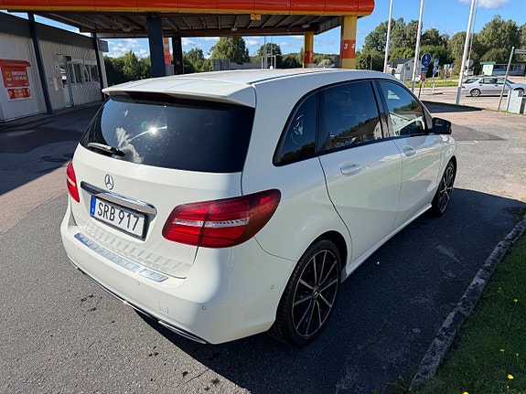 Mercedes-Benz B180 d 4 of 10