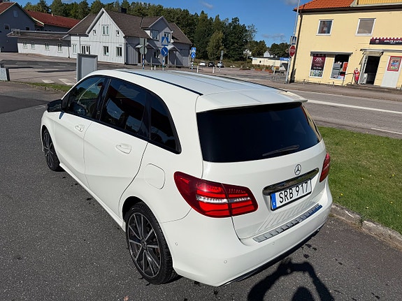 Mercedes-Benz B180 d 7 of 10