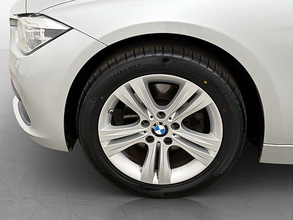 BMW 320 30 of 30