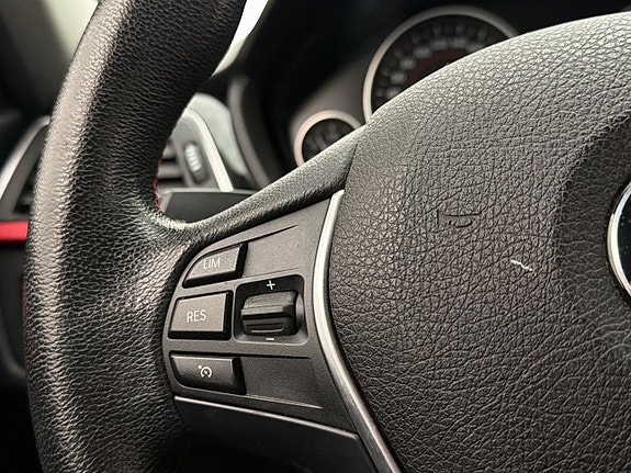 BMW 320 16 of 30