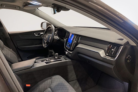 Volvo XC60 9 of 12