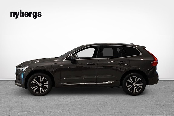 Volvo XC60 2 of 12