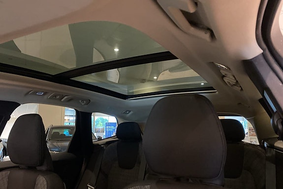 Volvo XC60 11 of 12