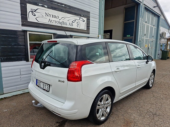 Peugeot 5008 3 of 13