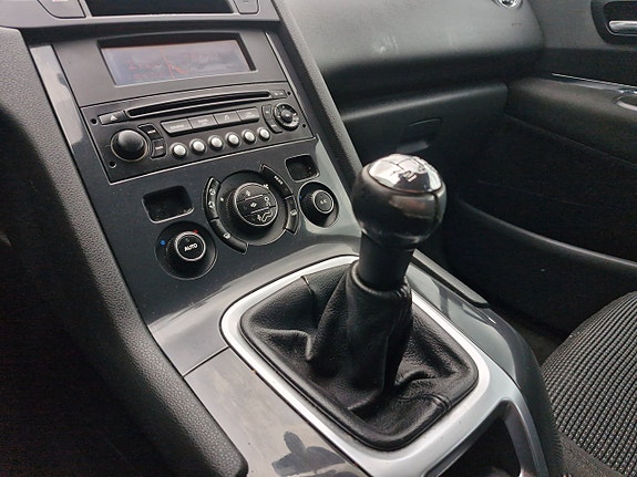 Peugeot 5008 8 of 13