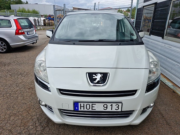 Peugeot 5008 5 of 13