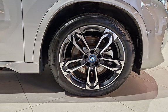 BMW X1 17 of 22