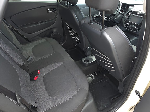 Renault Captur 10 of 13