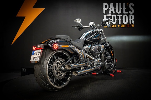 Harley-Davidson Breakout (FXBR) 117cui "Vance Hines" 3 of 17