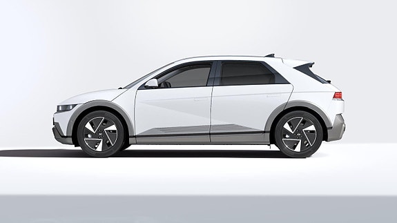 Hyundai Ioniq 5 2 of 3