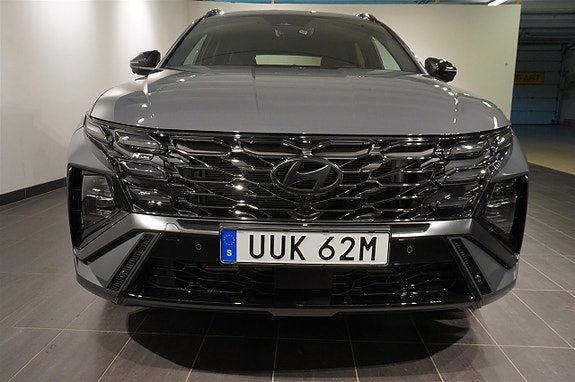 Hyundai Tucson 2 of 12