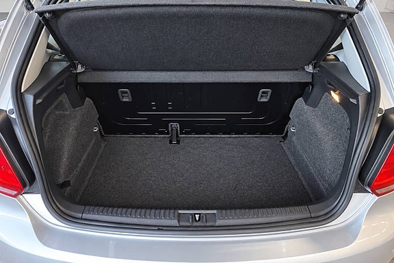Volkswagen Polo 7 of 14
