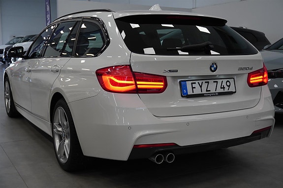BMW 320d 17 of 19