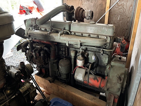 Motor Scania DS11 2 of 5