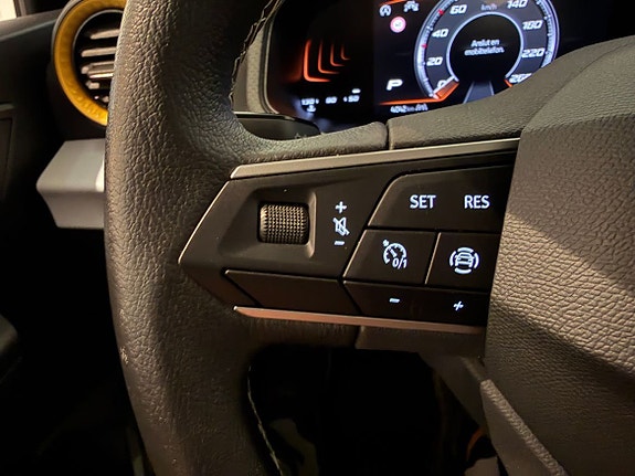 Seat Arona 10 of 18