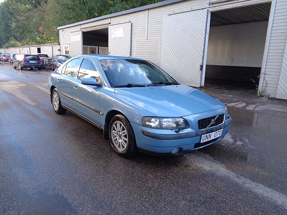 Volvo S60 3 of 13