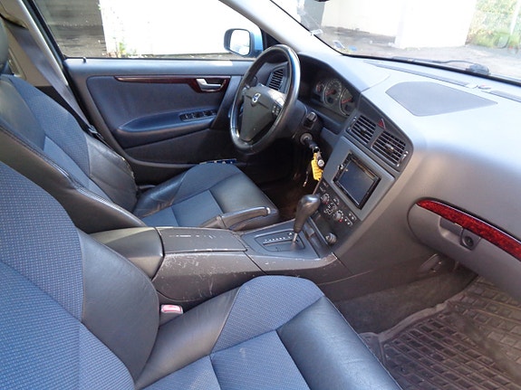 Volvo S60 7 of 13