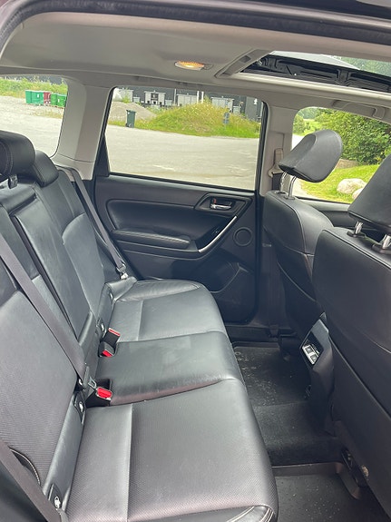 Subaru Forester 4 of 8