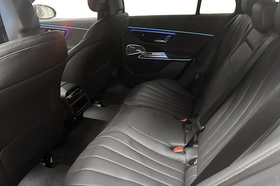 Mercedes-Benz E300 de 10 of 15