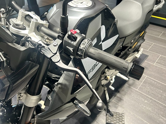 BMW F900R /Service Inclusive/Dynamic/Motorspoiler/149 mil 9 of 17