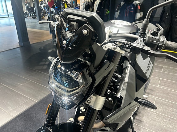 BMW F900R /Service Inclusive/Dynamic/Motorspoiler/149 mil 5 of 17