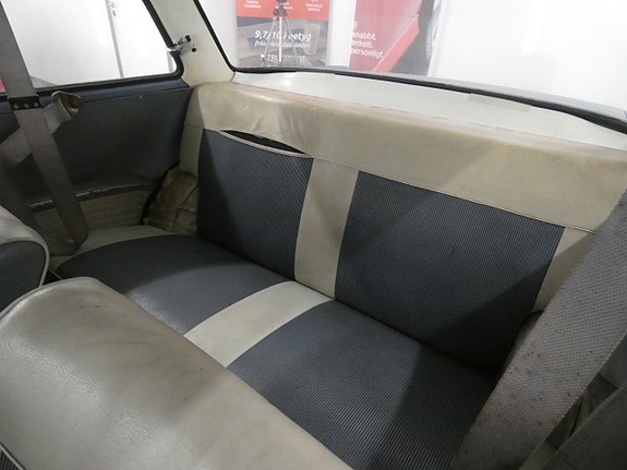 Opel Kadett 14 of 17
