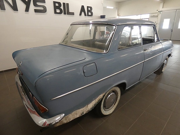 Opel Kadett 5 of 17