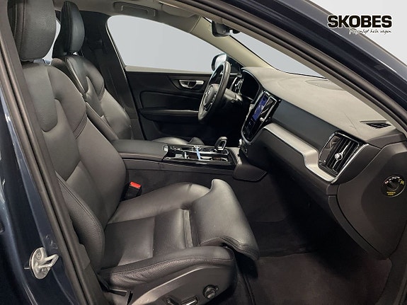 Volvo V60 12 of 20