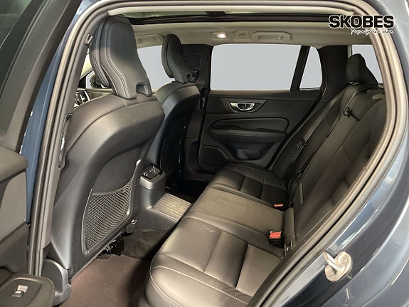 Volvo V60 10 of 20