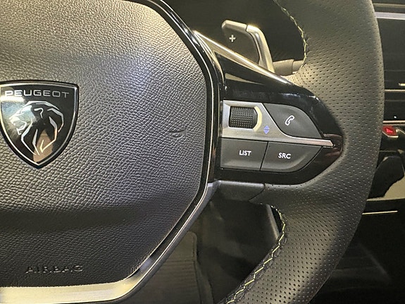 Peugeot 2008 11 of 23