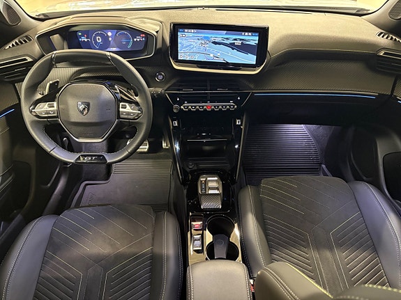Peugeot 2008 8 of 23