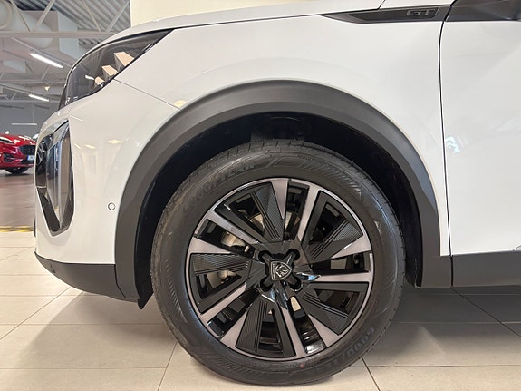 Peugeot 2008 20 of 23