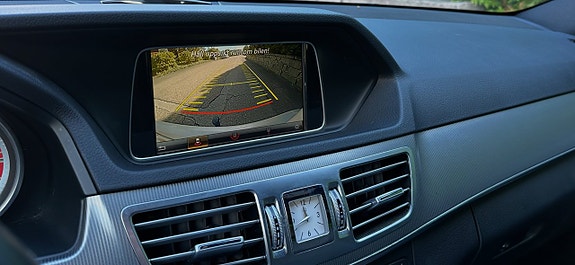 Mercedes-Benz E220 15 of 16