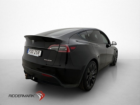 Tesla Model Y 9 of 30