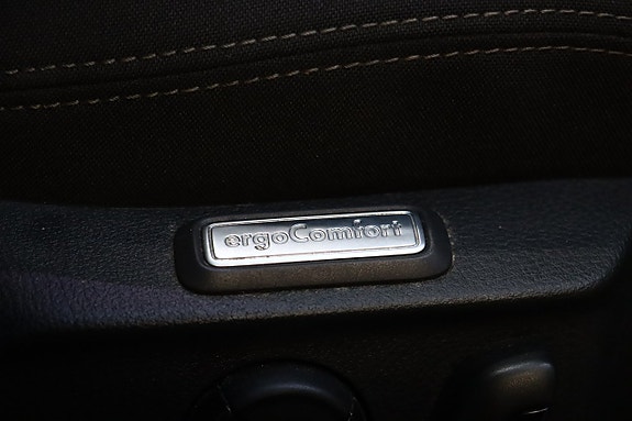 Volkswagen Passat 11 of 30