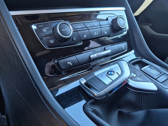 BMW 218i 15 of 26
